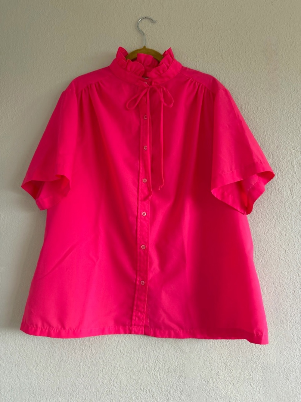 Vintage Alicia Hot Pink Ruffle Mock Neck Blouse 1970s Secretary Pussybow Top 42 - Picture 2 of 12